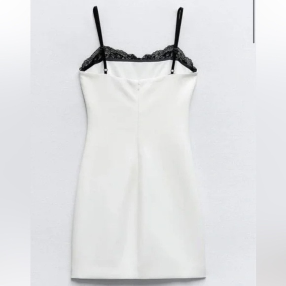 Zara white mini dress with black lace - Picture 10 of 10
